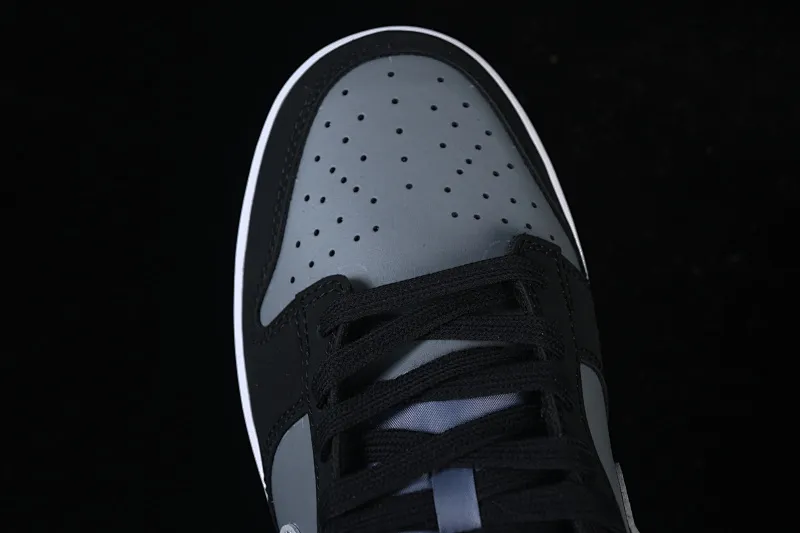 All categories Nk SB Dunk series Nk SB Dunk Low low-top sneakers Nike SB Dunk Low black gray low-top casual sneakers IB3079-001